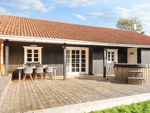 7 person holiday home in Grenaa - Hot Tub