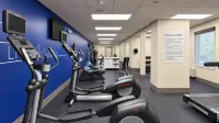 Holiday Inn Express & Suites MILWAUKEE AIRPORT by IHG - Gym