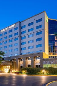 Best 10 Hotels Near Tukwila Family Fun Center & Bullwinkle's ...