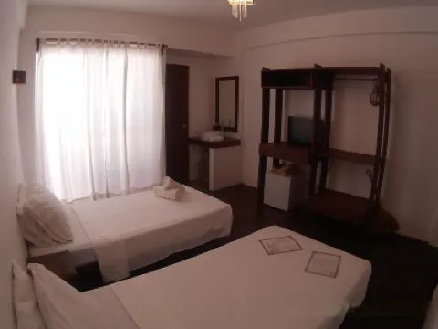 Boracay Coco Huts Hotel a 