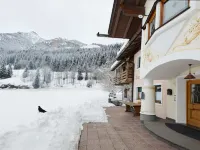 Ardoney - balcony