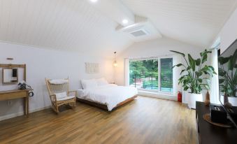 Chuncheon Sampogil Pool Villa