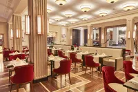 Grand Hotel Kempinski Riga Các khách sạn ở Riga