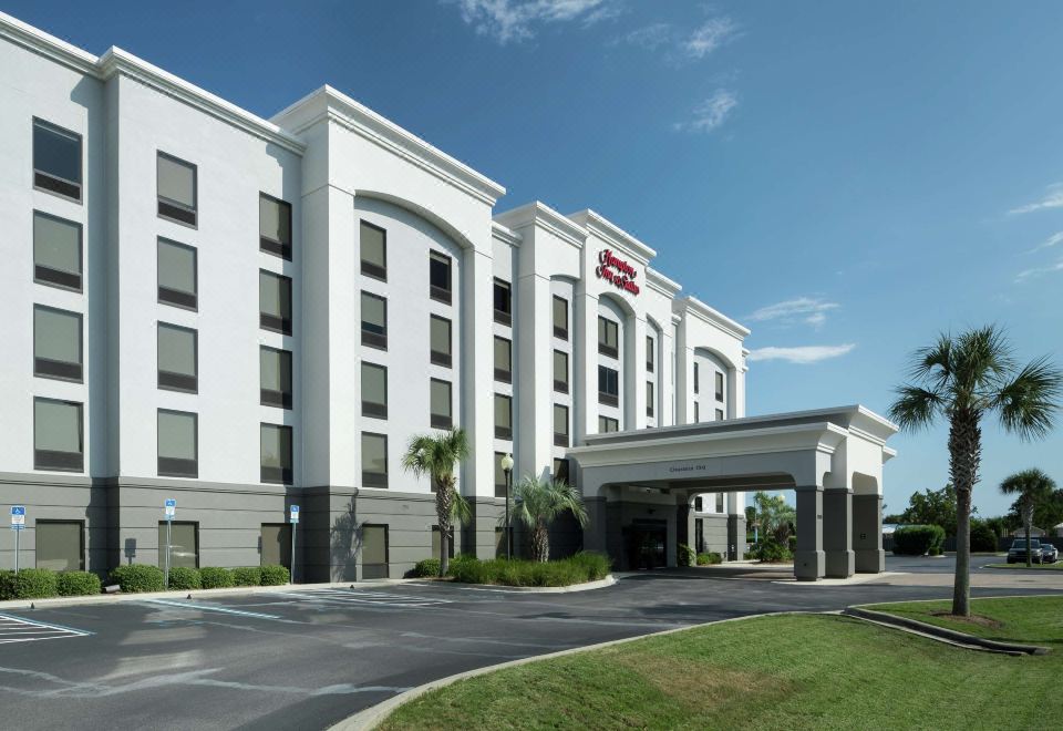 Hotel Hampton Inn & Suites Panama City Beach-Pier Park Area, Exterior, Hotel Exterior