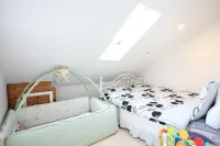 Hongcheon Gom Pension Hotels near Palbongsan Tourist Site