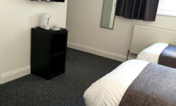 8. 원스테드 호텔 ..