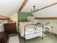 1 Westcroft Cottage Hotels in King's Stanley