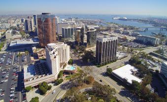 Hilton Long Beach Hotel