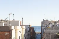 Renovated Apartment with Sea View, 5-1 Hotels in Barceloneta
