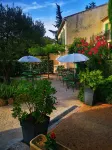 Hôtel le Pradet Hotels in La Roque-Alric