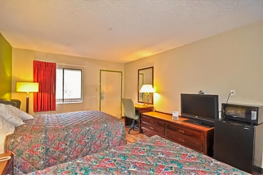 Country Hearth Inn & Suites Marietta