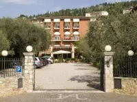 Hotel Ristorante Al Caminetto WorldHotels Crafted Adults Only Hotels in Torri del Benaco