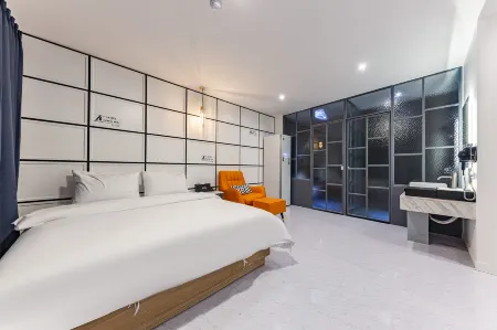 Daejeon Daeheung Hotel Knock on Отели рядом с достопримечательностью «Daejeon O-World»