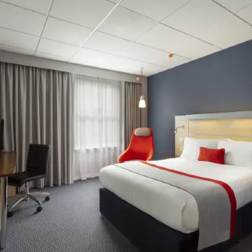 Holiday Inn Express EDINBURGH CITY CENTRE by IHG Отели рядом с достопримечательностью «Эдинбург Олд Таун»