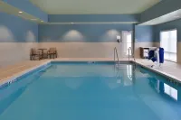 Holiday Inn Express & Suites MARSHALLTOWN by IHG - Pools