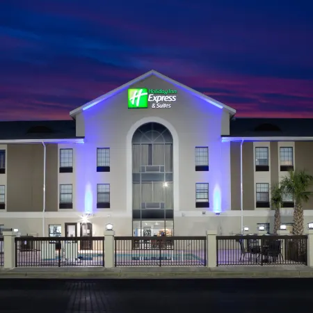 Holiday Inn Express & Suites MOREHEAD CITY by IHG