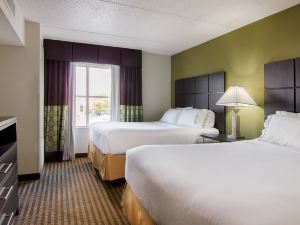 Holiday Inn Express & Suites Mooresville - Lake Norman