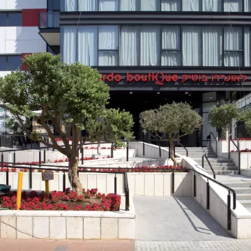Leonardo Boutique Hotel Tel Aviv Отели рядом с достопримечательностью «Пляж Ха-Цук»