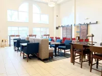 Holiday Inn Express & Suites WHITE RIVER JUNCTION by IHG - 朝食
