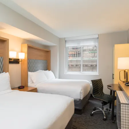 Holiday Inn NEW YORK CITY - WALL STREET by IHG Отели рядом с достопримечательностью «Бэттери-Парк-Сити»