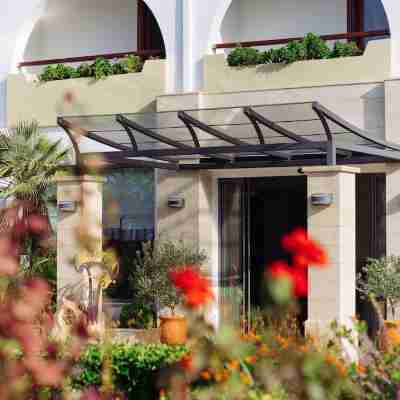 Alianthos Garden Hotel Exterior