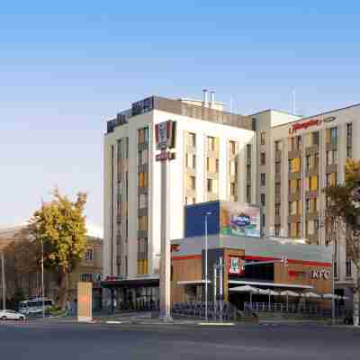 Hampton by Hilton Tashkent Hotel Exterior