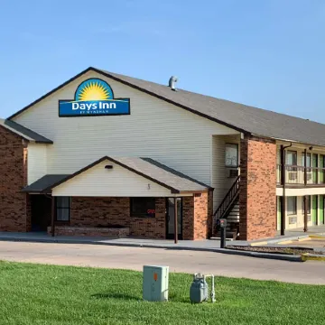 Days Inn by Wyndham Pratt