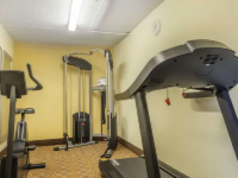 クオリティ イン & スイーツ ピッツバーグ ハーマービル ハーマー・タウンシップのホテル