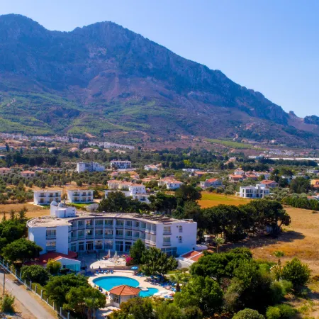 Hotel Sempati Hotels in Lapta