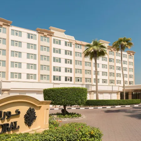Coral Beach Resort Sharjah Отели рядом с достопримечательностью «Стадион Ajman»