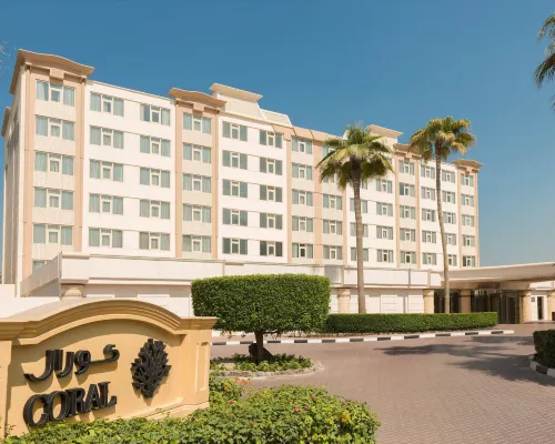 Coral Beach Resort Sharjah Hotel in zona Centro commerciale Corniche