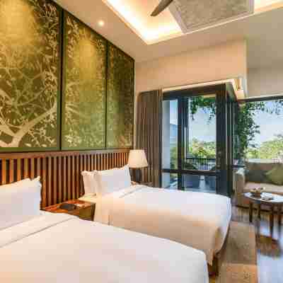 DoubleTree by Hilton Weerawila Rajawarna Resort Rooms