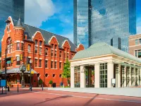 Kimpton HARPER HOTEL by IHG Hôtels à proximité de : Fort Worth Herd Longhorn Cattle Drive