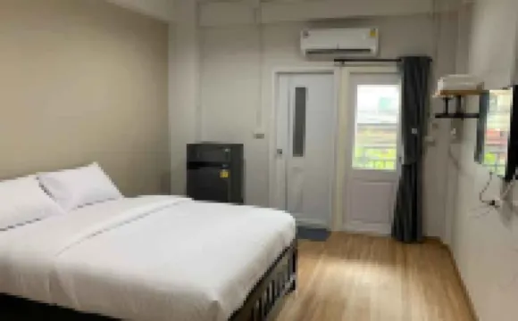 9TY Hotel (Ninety Hotel)