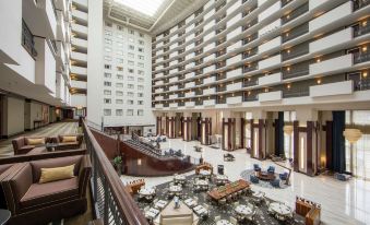3. Hilton N..