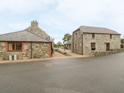 Lily Cottage Hotels near Pen y Pass Warden Centre