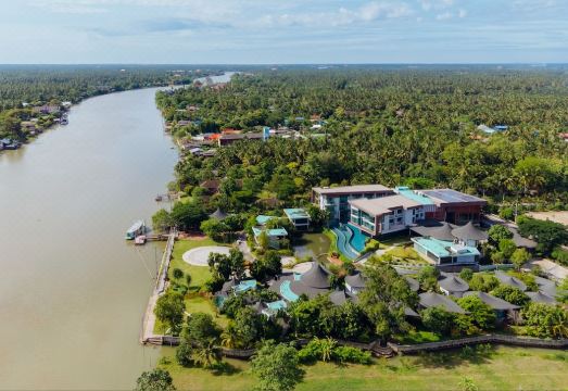 나 트리 타라 수영장