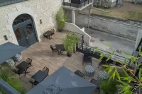The Originals Boutique Hôtel le Londres Saumur Отели в г. Дистре