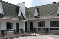 Motel Royal Hotels in Cabano