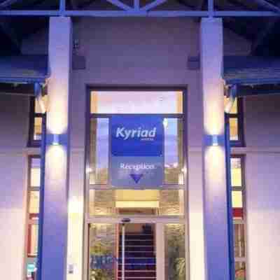Hôtel Kyriad La Fleche Hotel Exterior