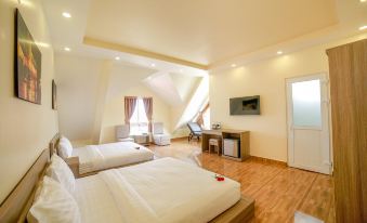 Nhat Nguyen Hotel