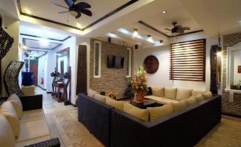 Coron Bancuang Mansion