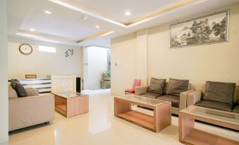 Urbanview Hotel Syariah Ratu Kuring Gisting by RedDoorz