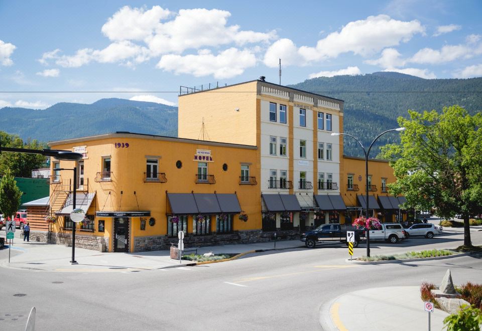 hotel overview picture