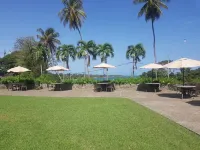 Mount Irvine Bay Resort Hotels near Pigeon Point Jetty