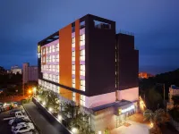 Youus Hotel