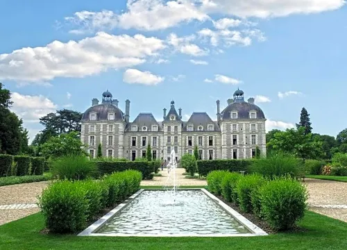 TourHôtel Blois Hôtels à : Vineuil