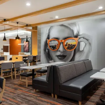 La Quinta Inn & Suites by Wyndham Pflugerville