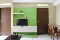 Minimalist 3Br Gateway Cicadas Ahmad Yani Apartment by Travelio