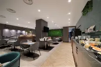 Radisson Hotel Nola Naples - breakfast